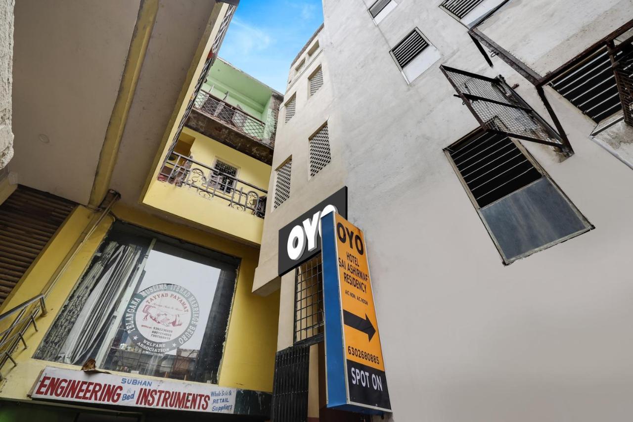 Spot On Hotel Sai Ashirwad Residency Hyderabad Exterior photo