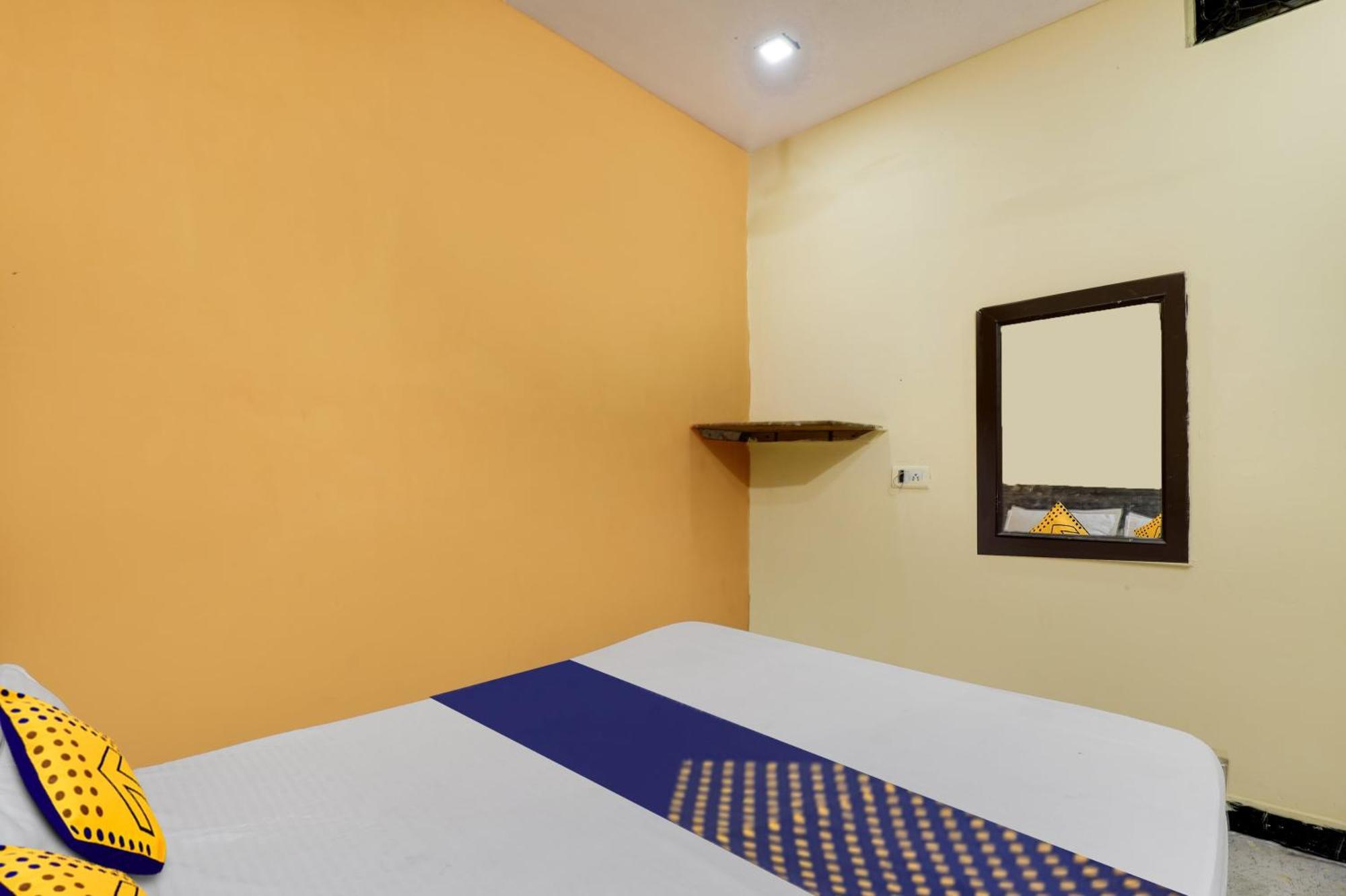 Spot On Hotel Sai Ashirwad Residency Hyderabad Exterior photo